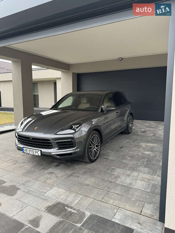 Porsche Cayenne 2020