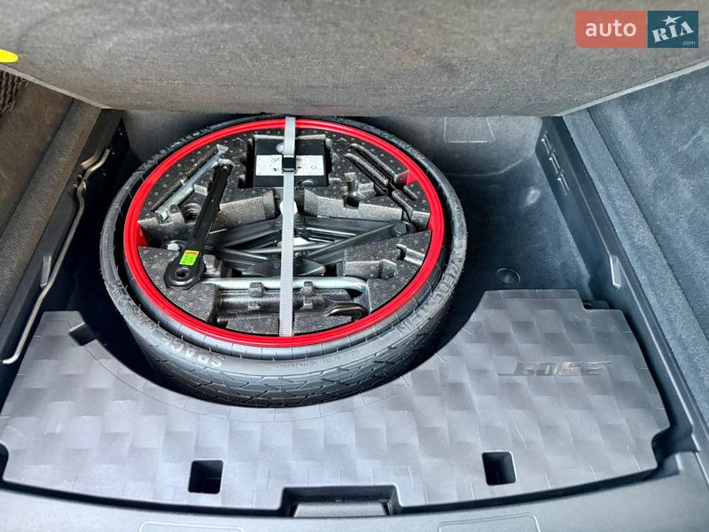 Внедорожник / Кроссовер Porsche Cayenne 2021 в Львове