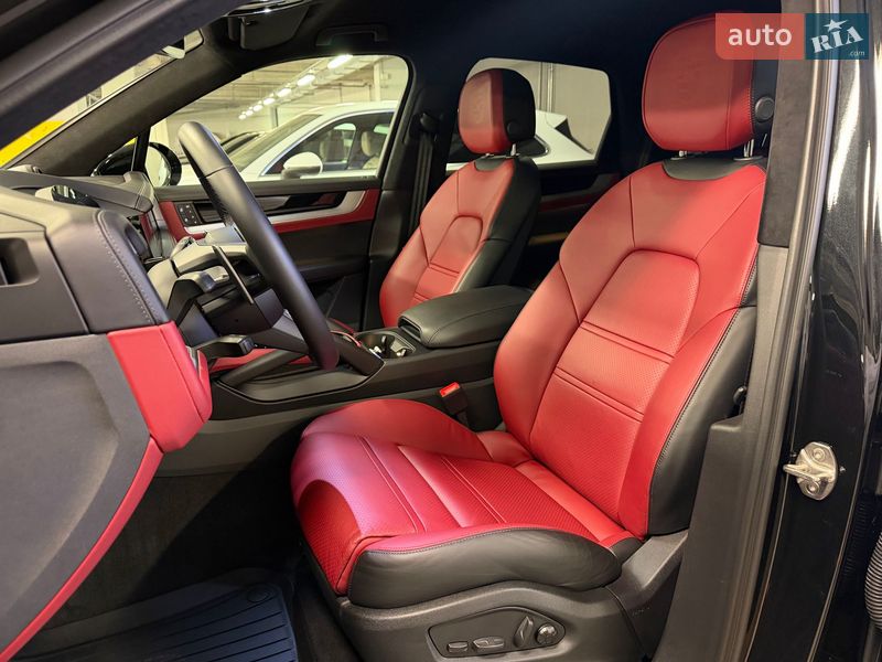 Внедорожник / Кроссовер Porsche Cayenne 2023 в Киеве