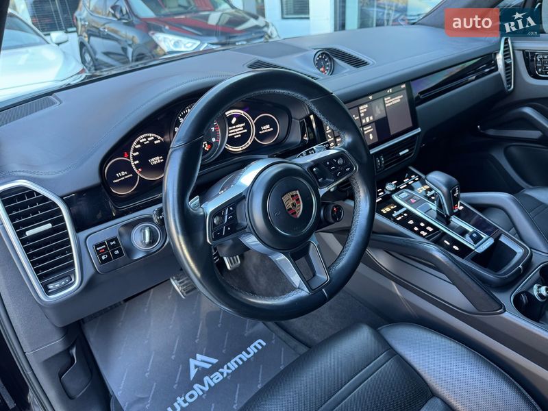 Позашляховик / Кросовер Porsche Cayenne 2017 в Одесі