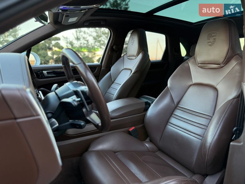 Внедорожник / Кроссовер Porsche Cayenne 2018 в Львове