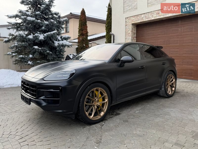Внедорожник / Кроссовер Porsche Cayenne 2024 в Киеве