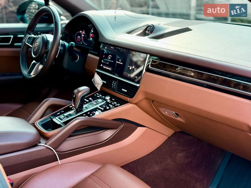Позашляховик / Кросовер Porsche Cayenne 2022 в Дніпрі