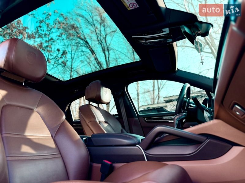 Позашляховик / Кросовер Porsche Cayenne 2022 в Дніпрі