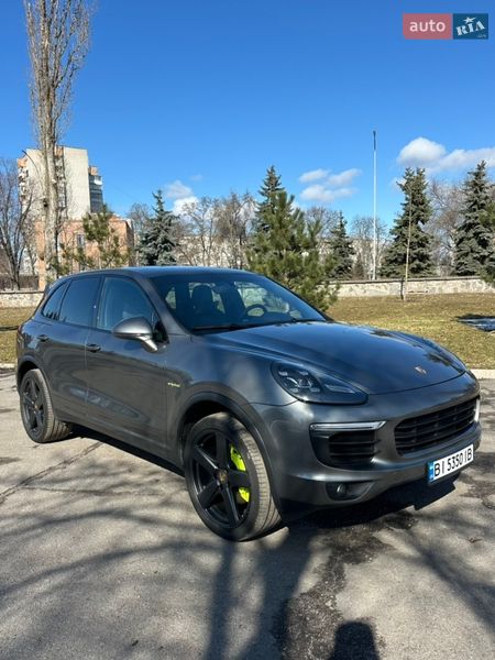 Позашляховик / Кросовер Porsche Cayenne 2015 в Кременчуці