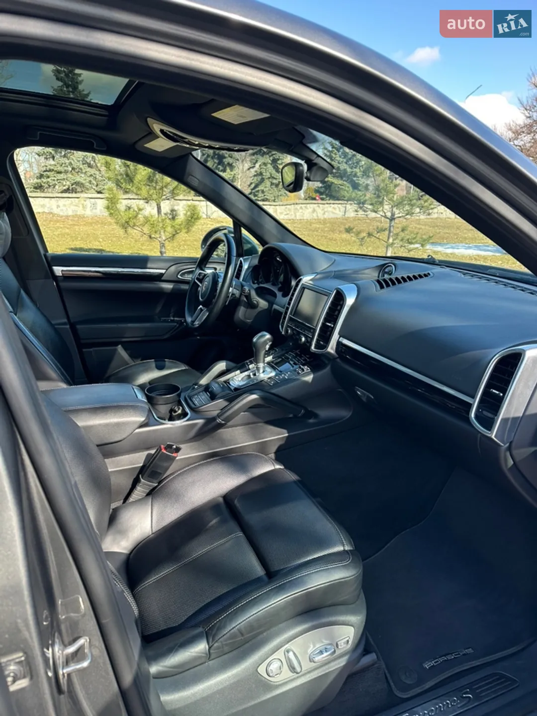 2015 Porsche Cayenne - мініатюра 23