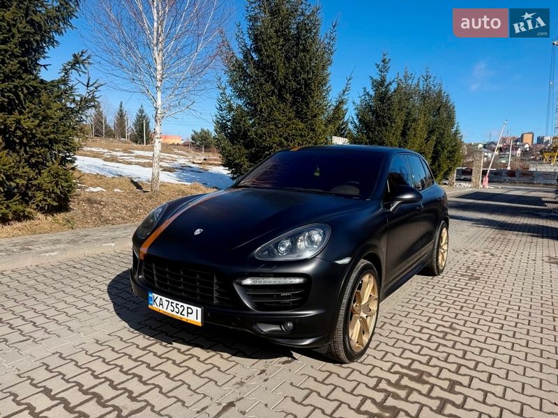 Внедорожник / Кроссовер Porsche Cayenne 2010 в Хмельницком