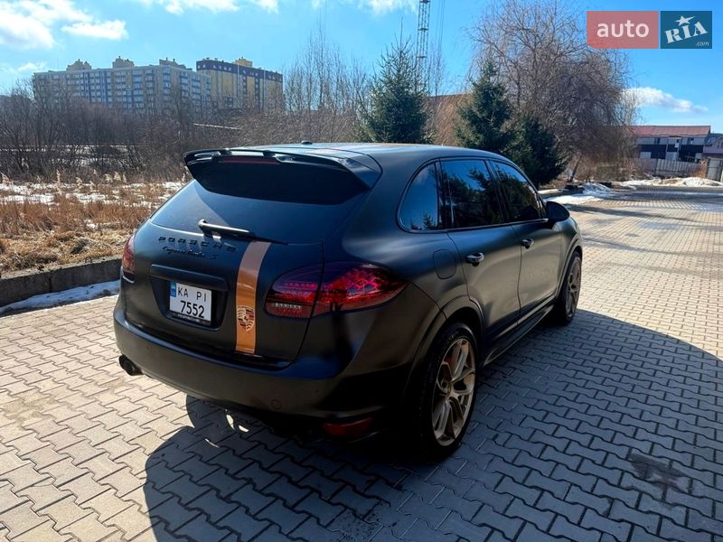 Внедорожник / Кроссовер Porsche Cayenne 2010 в Хмельницком