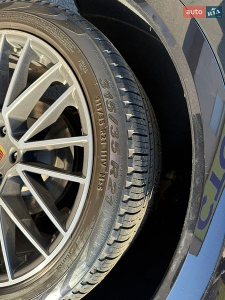 Внедорожник / Кроссовер Porsche Cayenne 2019 в Запорожье