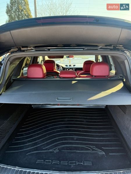 Внедорожник / Кроссовер Porsche Cayenne 2019 в Запорожье