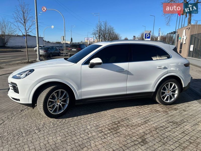 Позашляховик / Кросовер Porsche Cayenne 2019 в Києві