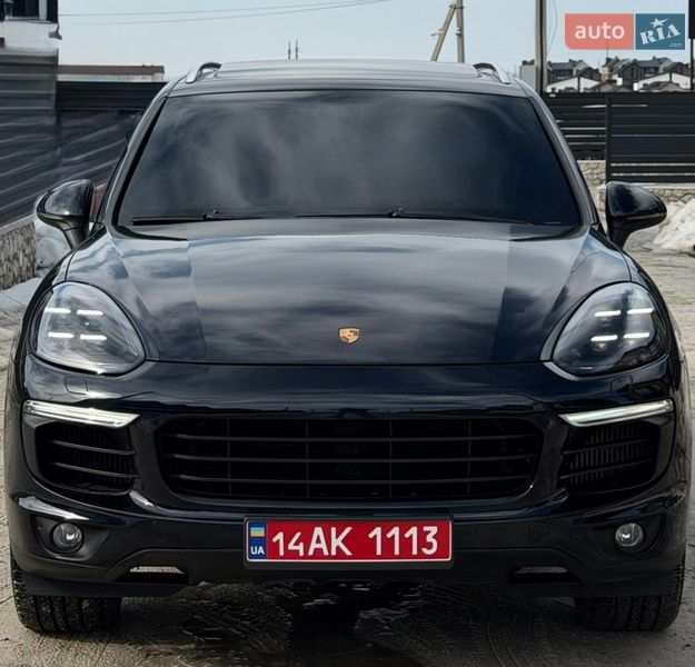 Внедорожник / Кроссовер Porsche Cayenne 2016 в Тернополе