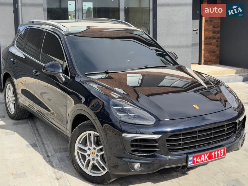 Внедорожник / Кроссовер Porsche Cayenne 2016 в Тернополе