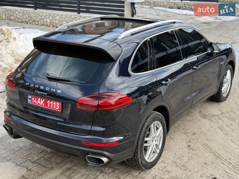 Внедорожник / Кроссовер Porsche Cayenne 2016 в Тернополе