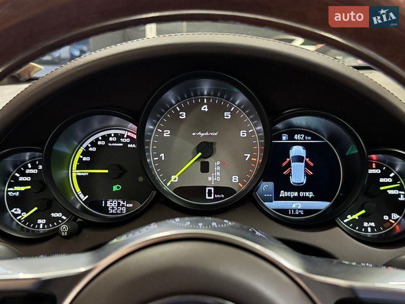 Внедорожник / Кроссовер Porsche Cayenne 2016 в Николаеве