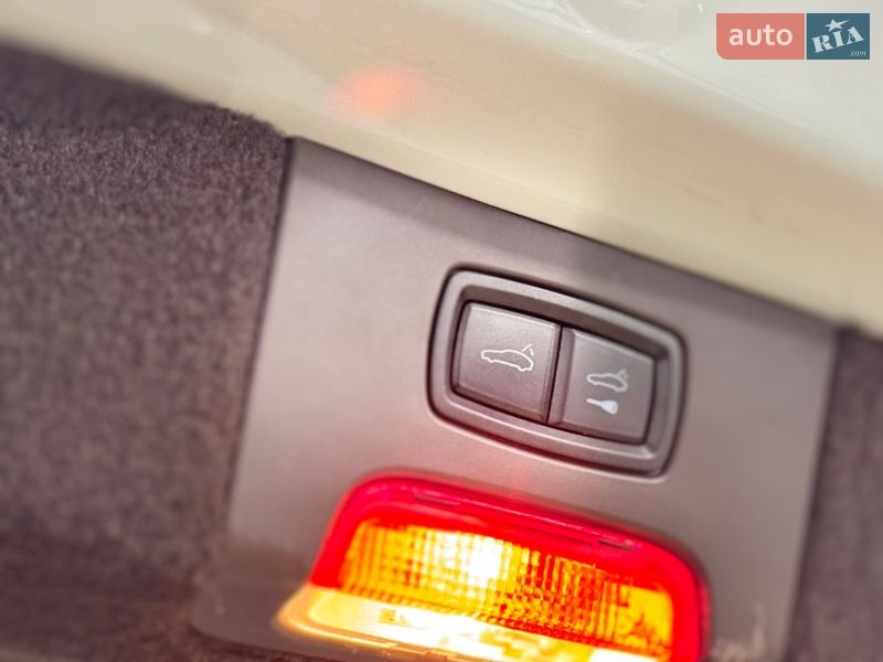 Внедорожник / Кроссовер Porsche Cayenne 2016 в Николаеве