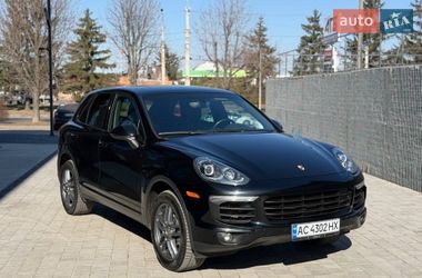 Внедорожник / Кроссовер Porsche Cayenne 2015 в Луцке