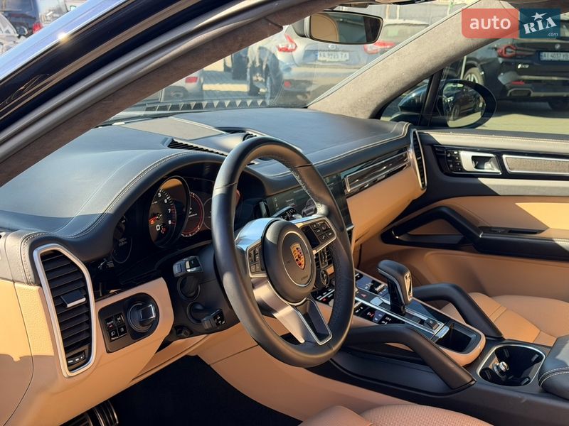 Внедорожник / Кроссовер Porsche Cayenne 2018 в Киеве