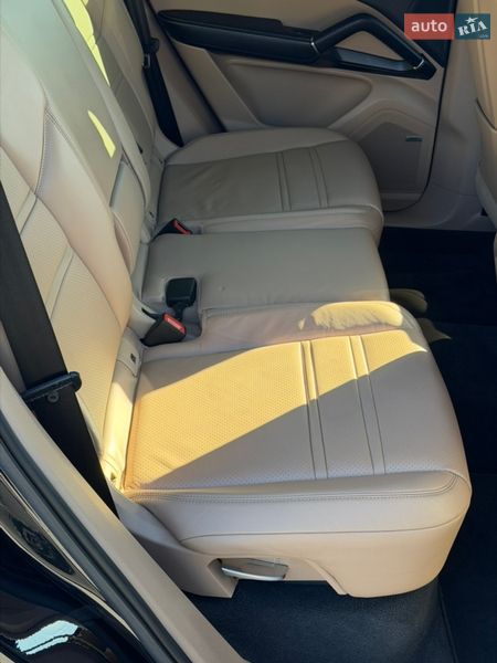 Внедорожник / Кроссовер Porsche Cayenne 2018 в Киеве