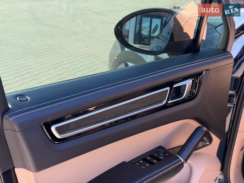 Внедорожник / Кроссовер Porsche Cayenne 2018 в Киеве