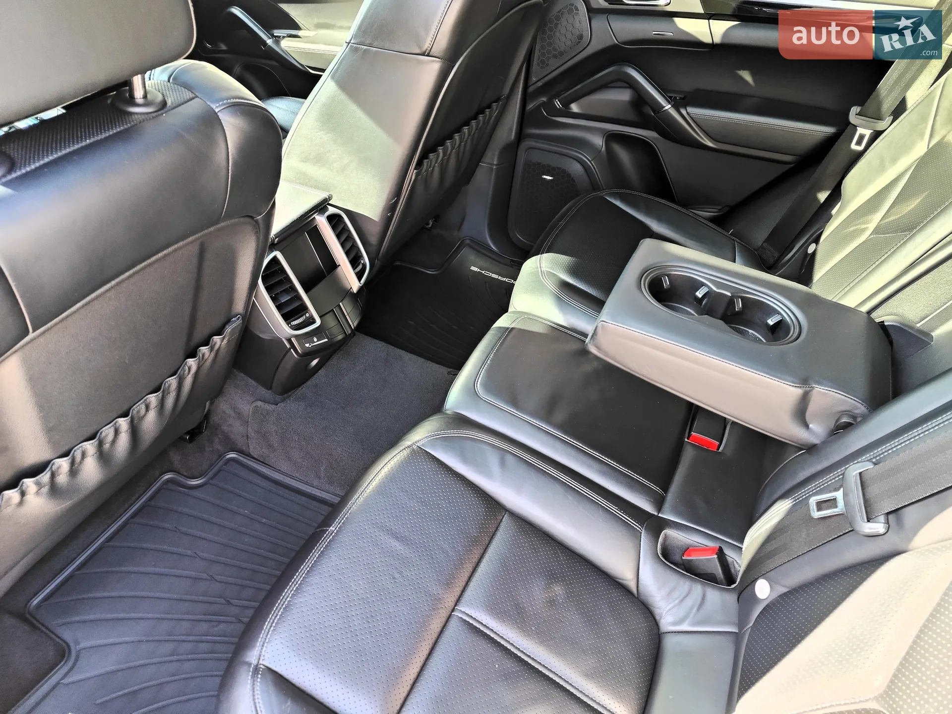 2012 Porsche Cayenne - мініатюра 45