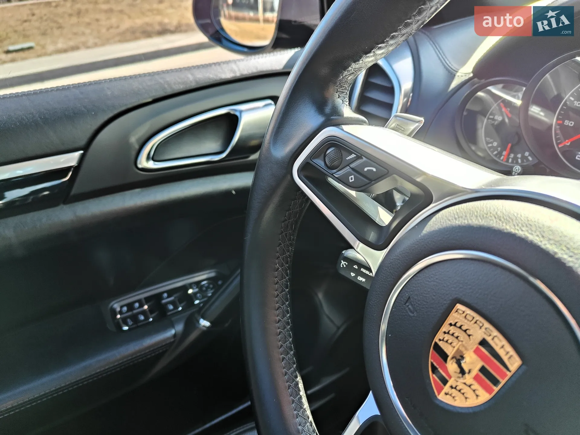 2012 Porsche Cayenne - мініатюра 52