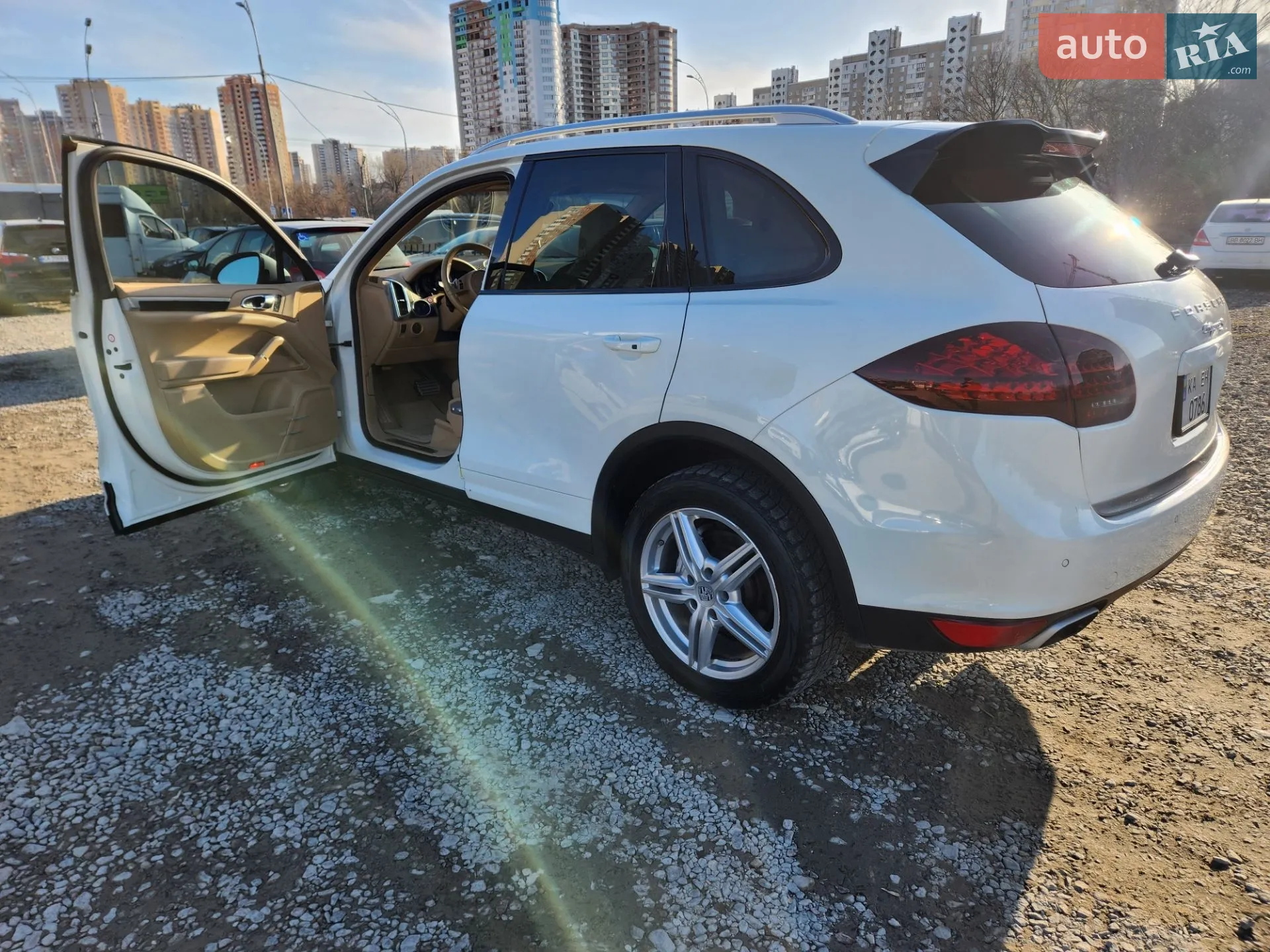 2012 Porsche Cayenne - мініатюра 10