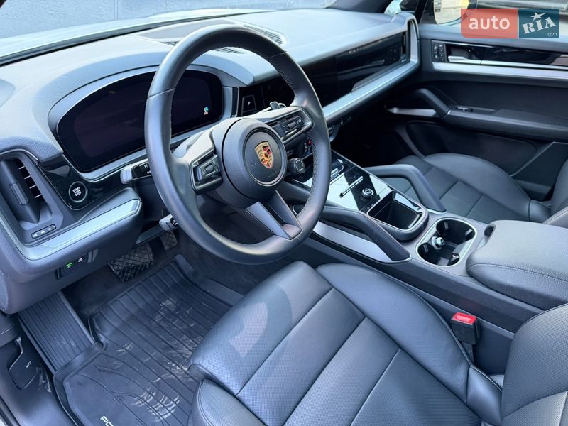 Внедорожник / Кроссовер Porsche Cayenne 2023 в Киеве