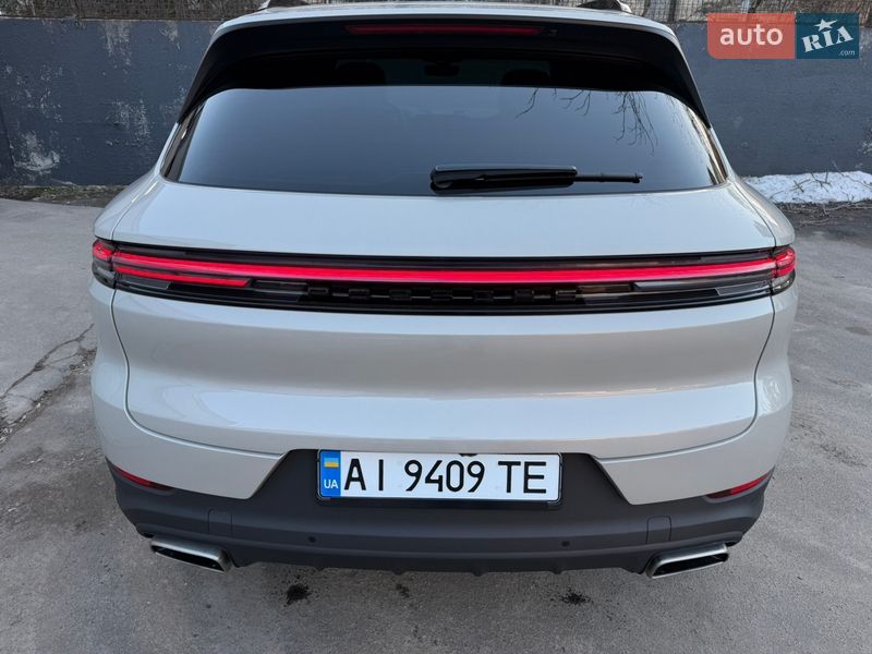 Внедорожник / Кроссовер Porsche Cayenne 2023 в Киеве