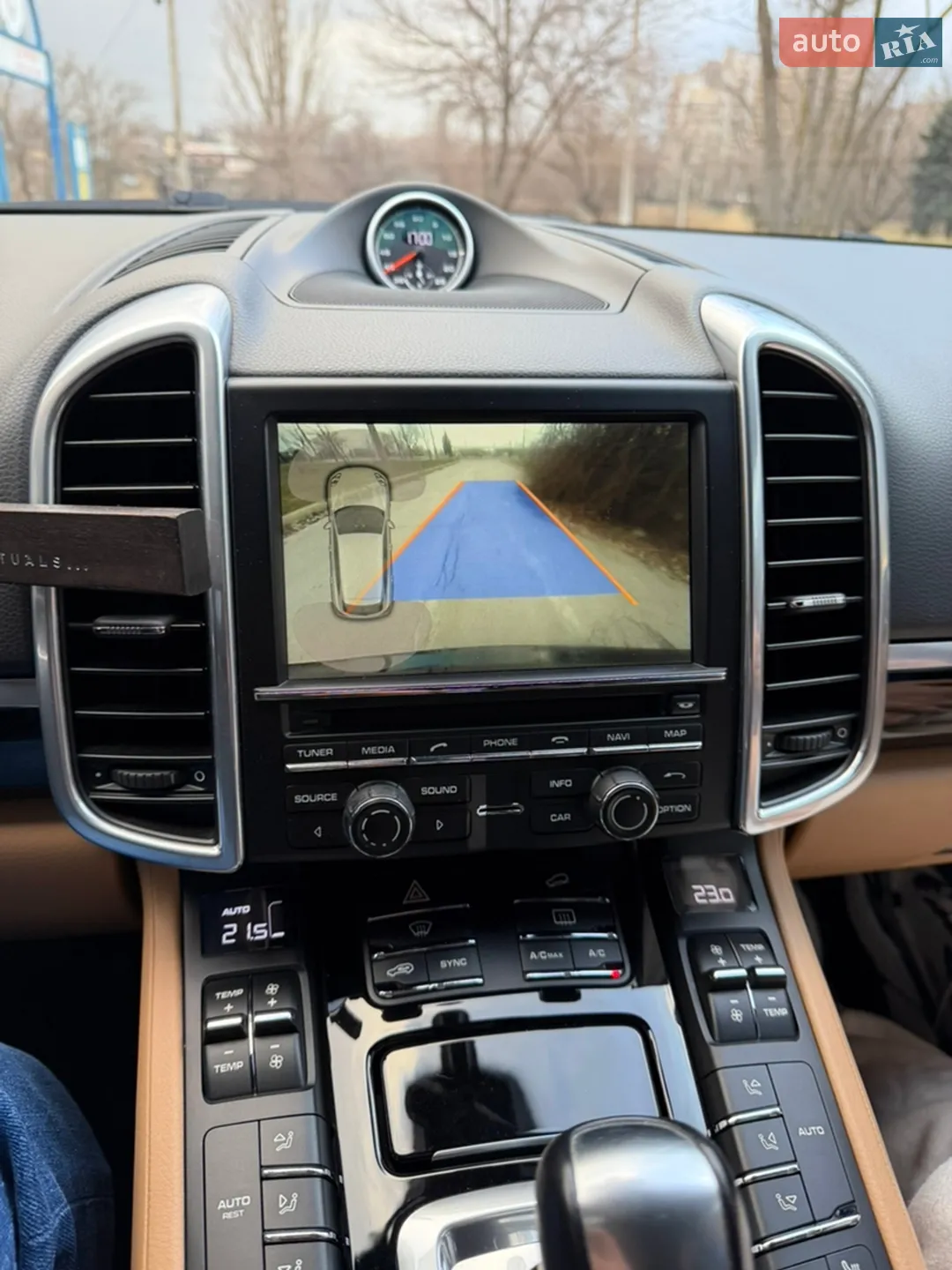 2015 Porsche Cayenne - мініатюра 20