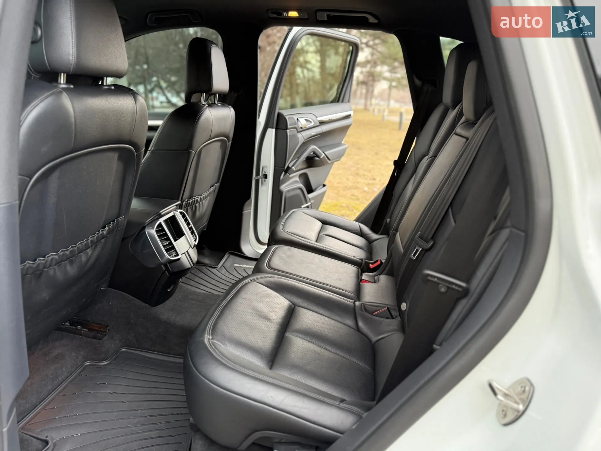 2017 Porsche Cayenne - мініатюра 32