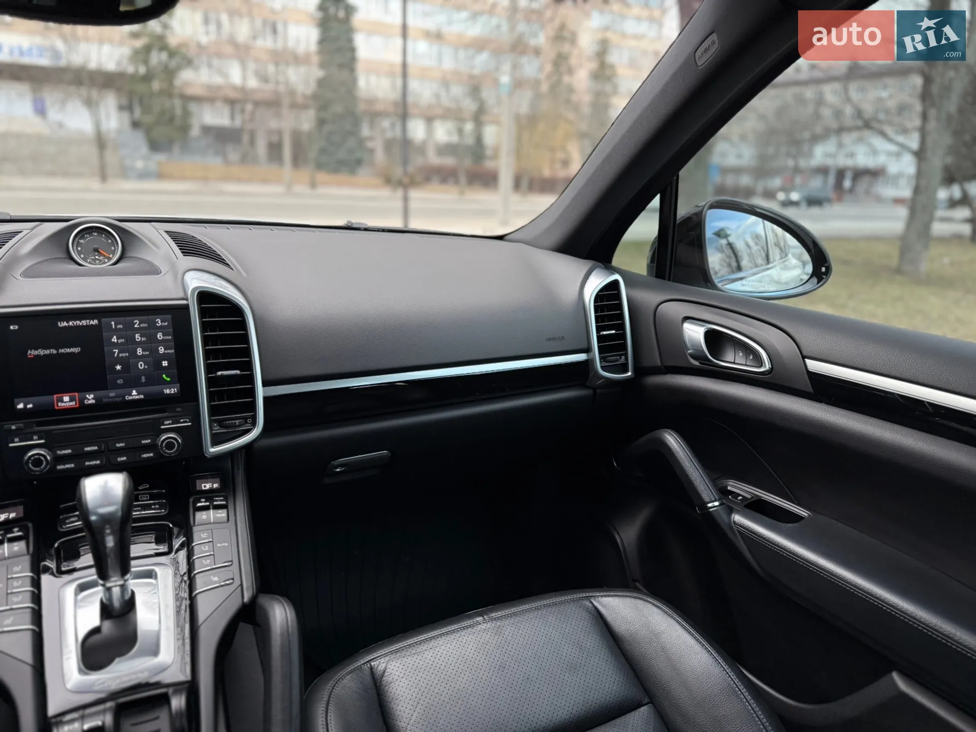 2017 Porsche Cayenne - мініатюра 46