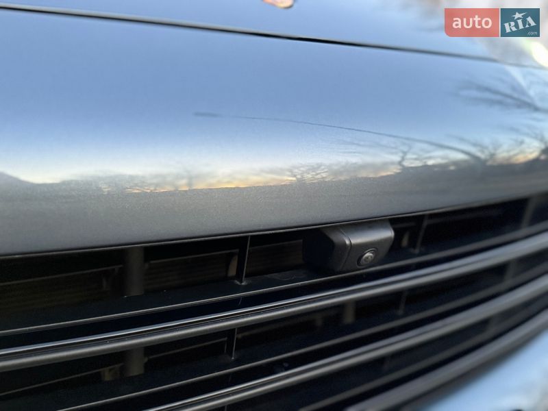 Внедорожник / Кроссовер Porsche Cayenne 2020 в Киеве