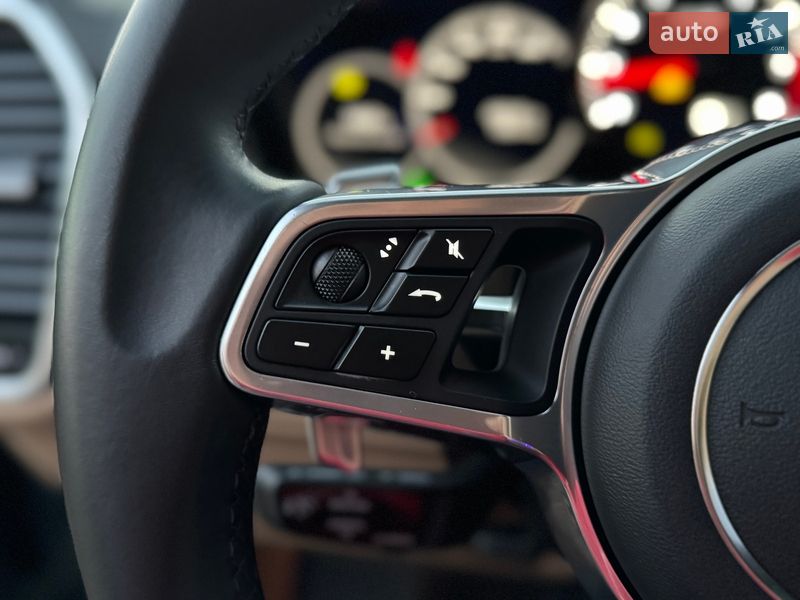 Внедорожник / Кроссовер Porsche Cayenne 2020 в Киеве