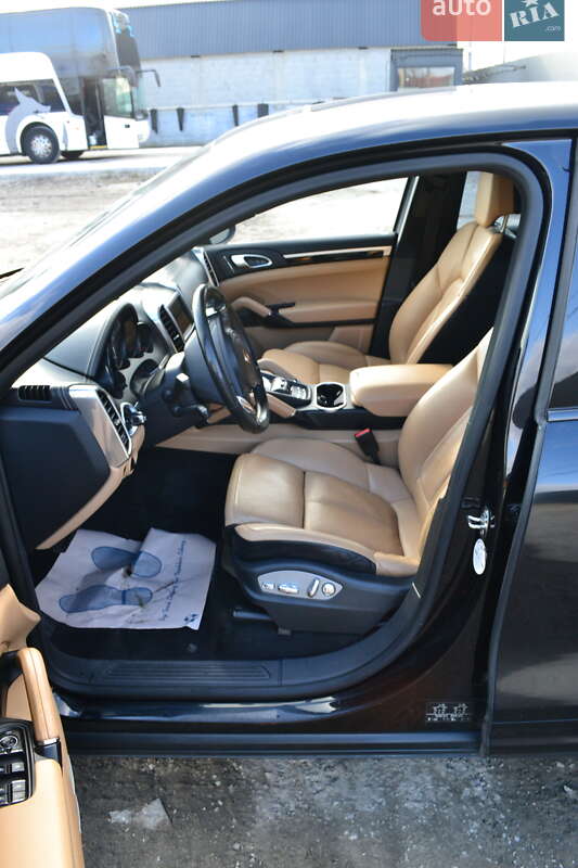 Внедорожник / Кроссовер Porsche Cayenne 2013 в Василькове