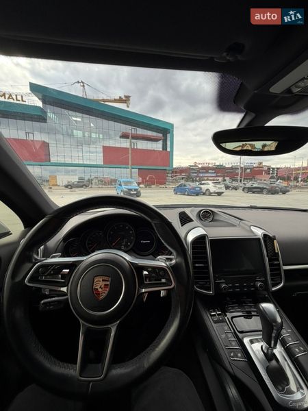 Внедорожник / Кроссовер Porsche Cayenne 2016 в Тернополе