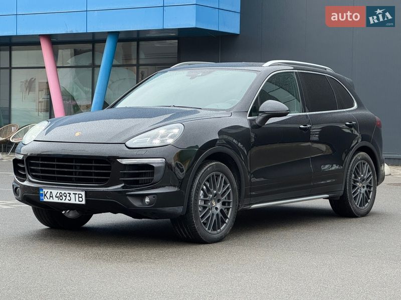 Позашляховик / Кросовер Porsche Cayenne 2016 в Києві