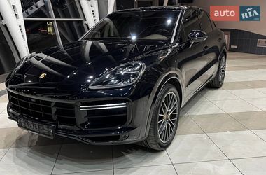 Внедорожник / Кроссовер Porsche Cayenne 2019 в Киеве