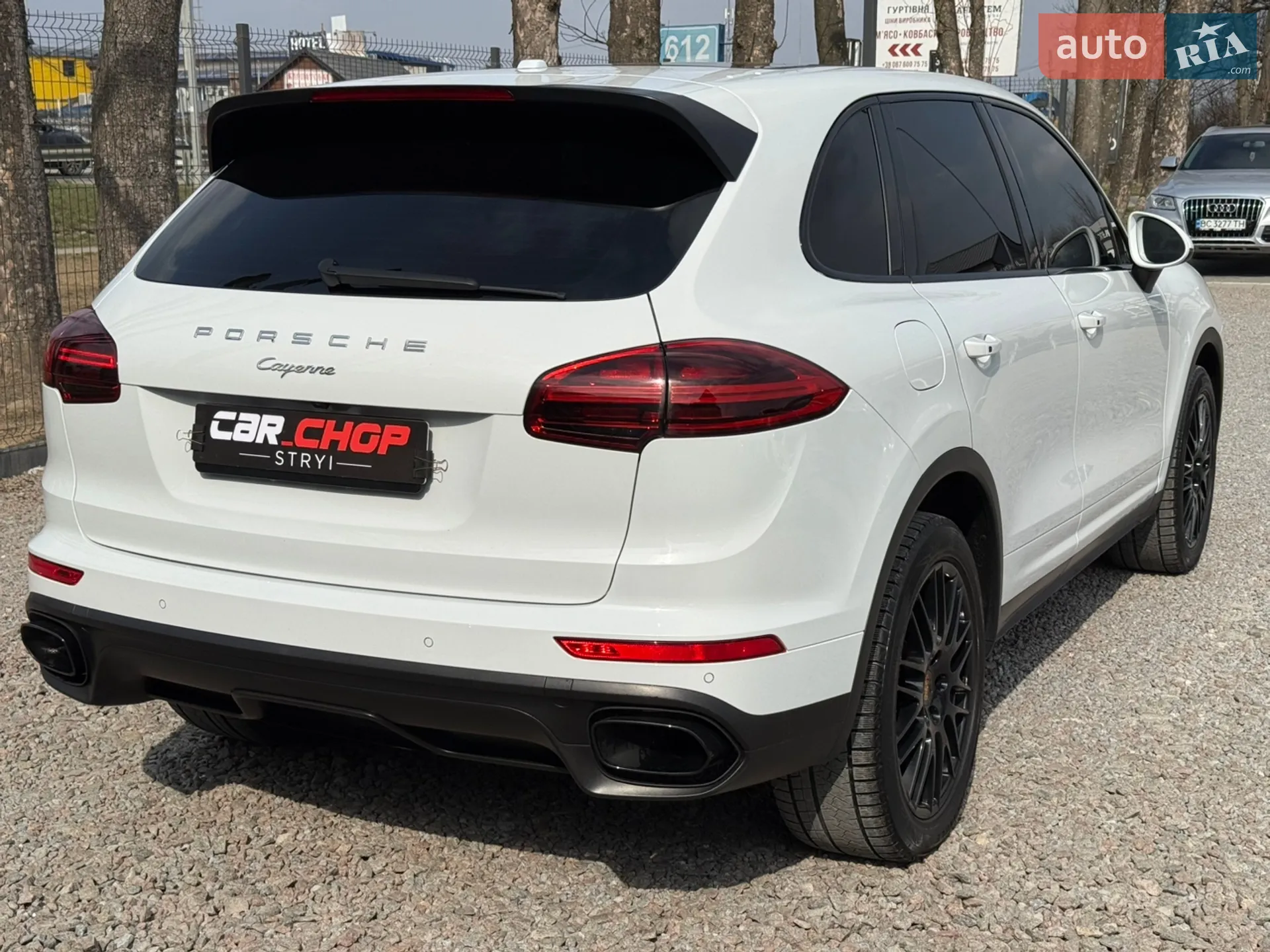 2016 Porsche Cayenne - мініатюра 23