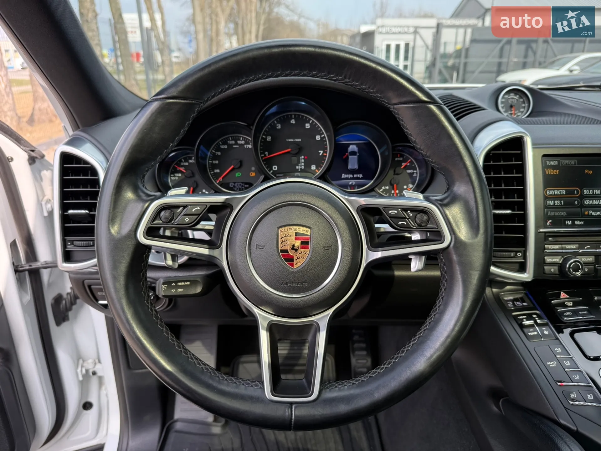 2016 Porsche Cayenne - мініатюра 37