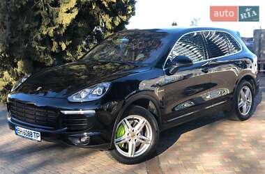 Внедорожник / Кроссовер Porsche Cayenne 2015 в Одессе