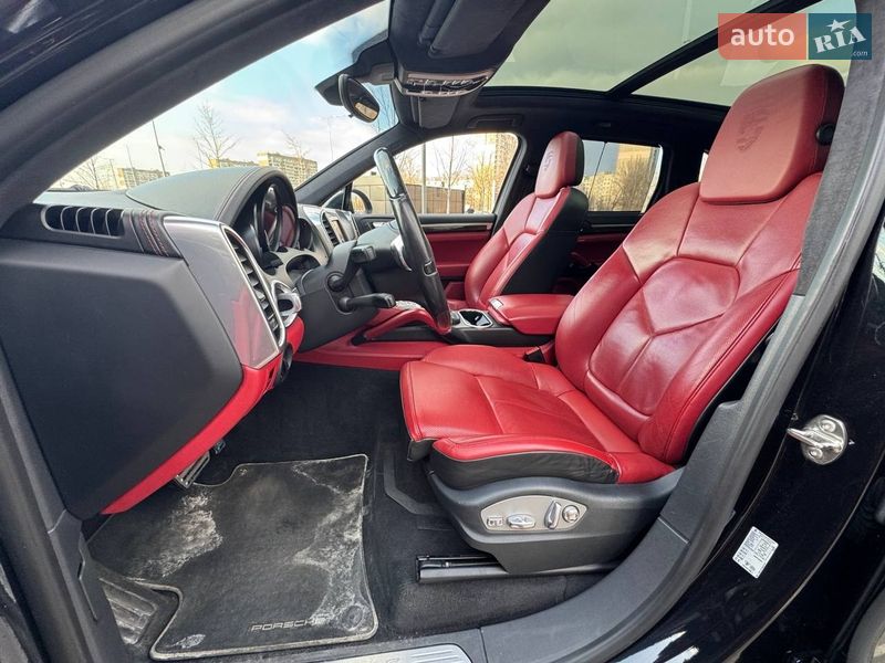 Внедорожник / Кроссовер Porsche Cayenne 2013 в Киеве фото 8 Внедорожник / Кроссовер Porsche Cayenne 2013 в Киеве