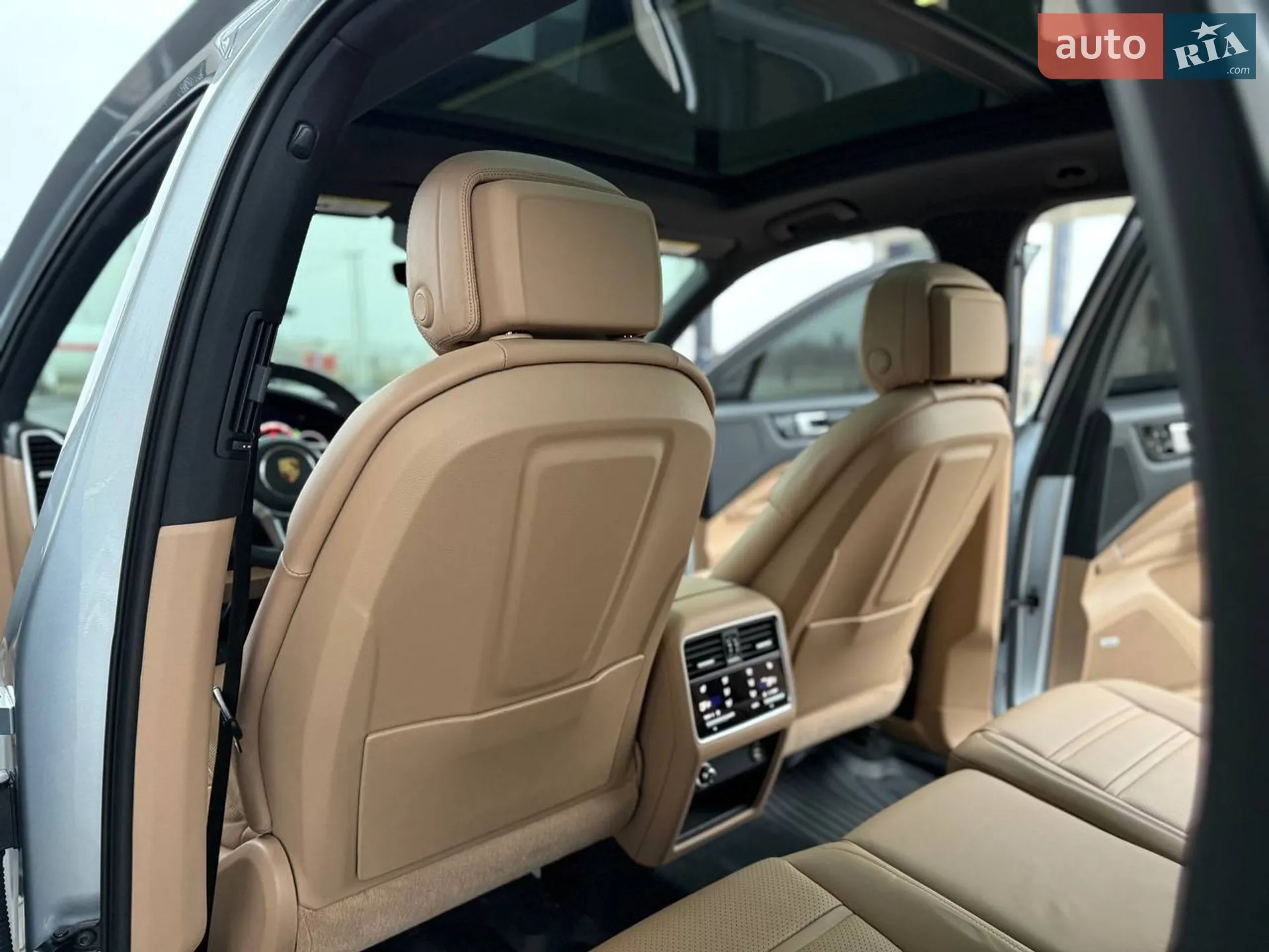 2018 Porsche Cayenne - мініатюра 25