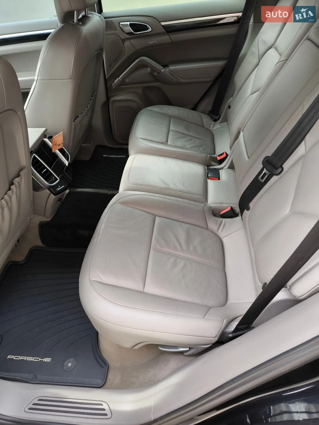 2010 Porsche Cayenne - мініатюра 29