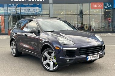 Позашляховик / Кросовер Porsche Cayenne 2016 в Києві