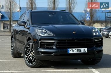 Внедорожник / Кроссовер Porsche Cayenne 2021 в Киеве