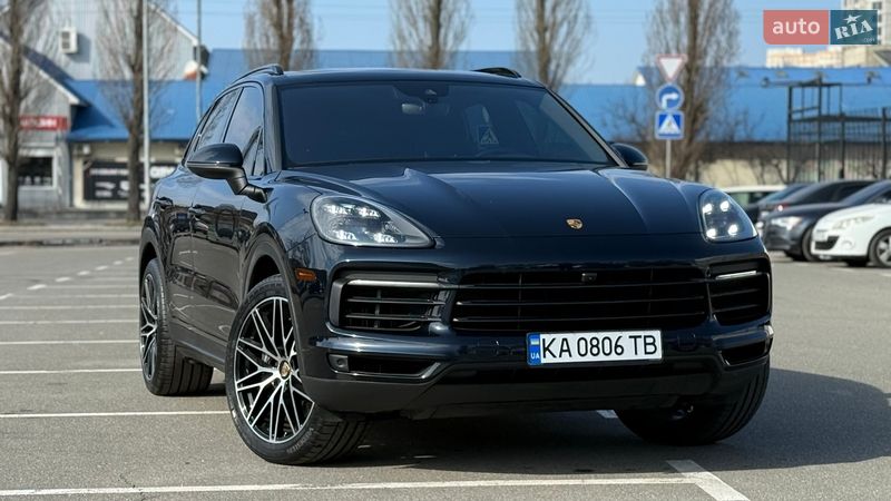 Porsche Cayenne 2021