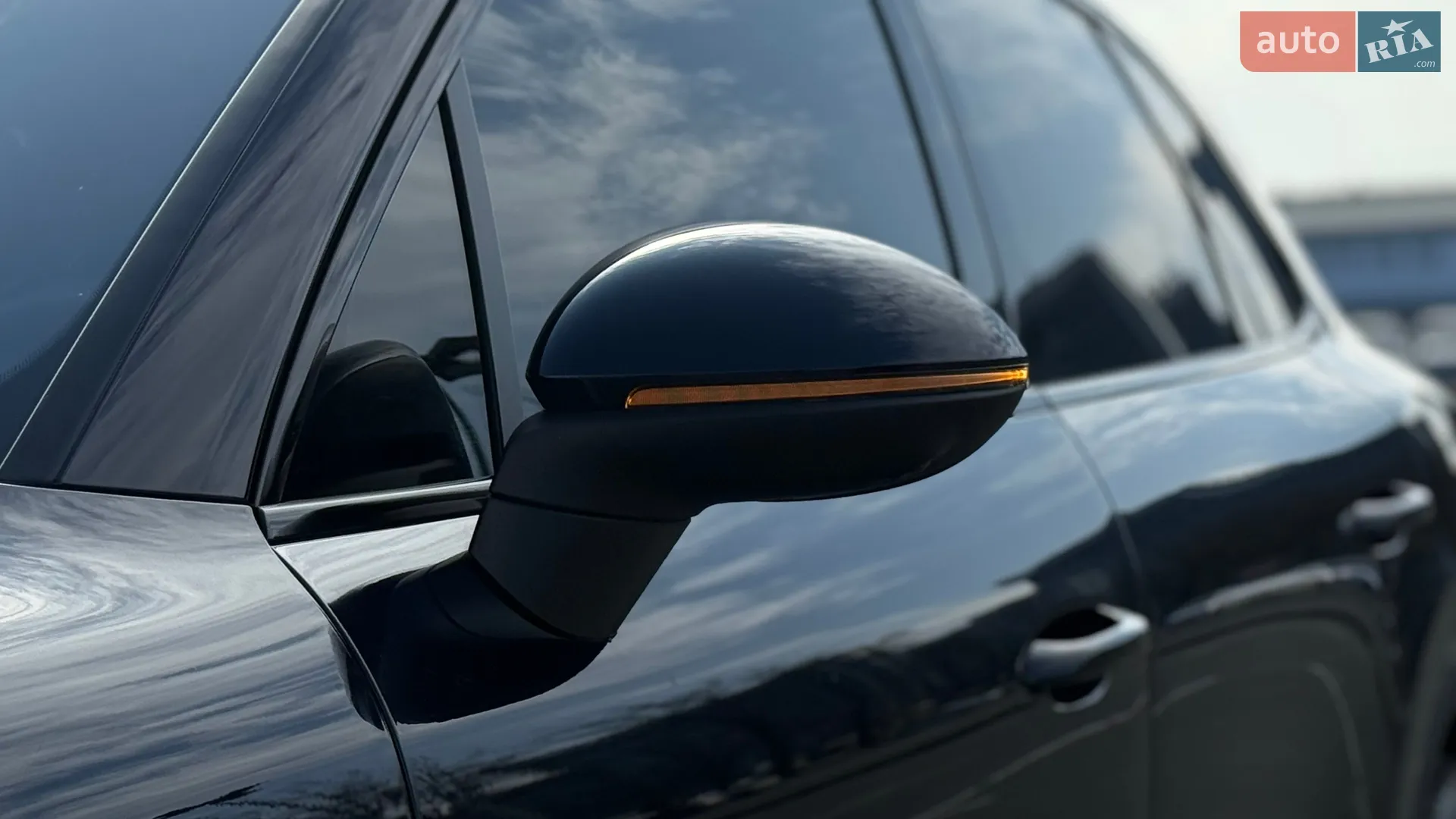 2021 Porsche Cayenne - мініатюра 13