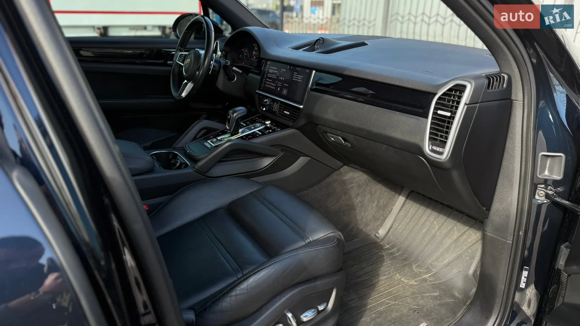 2021 Porsche Cayenne - мініатюра 22