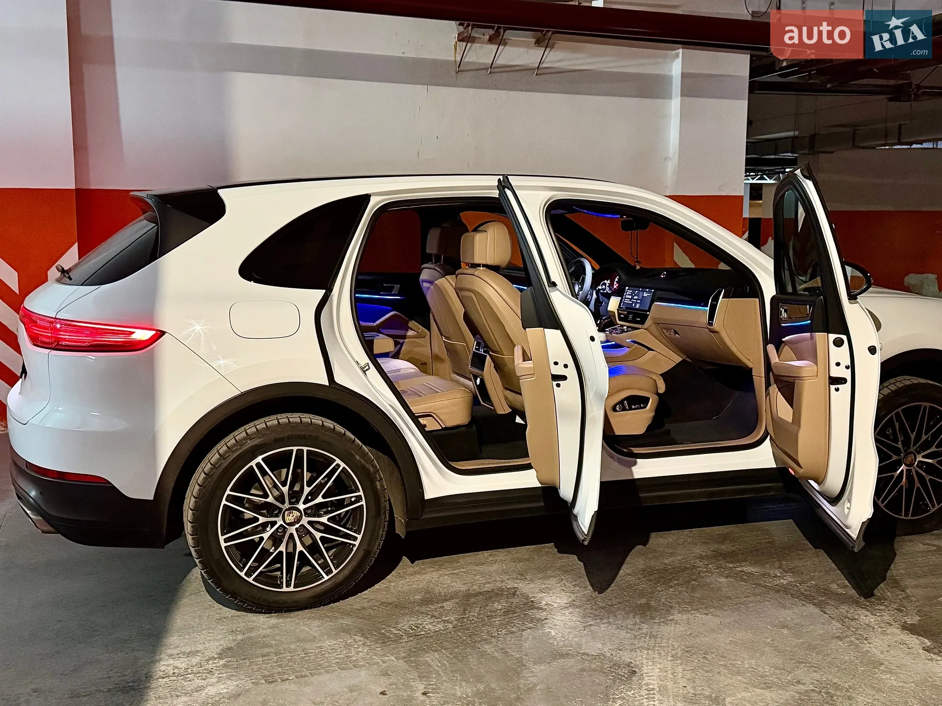 2018 Porsche Cayenne - мініатюра 5